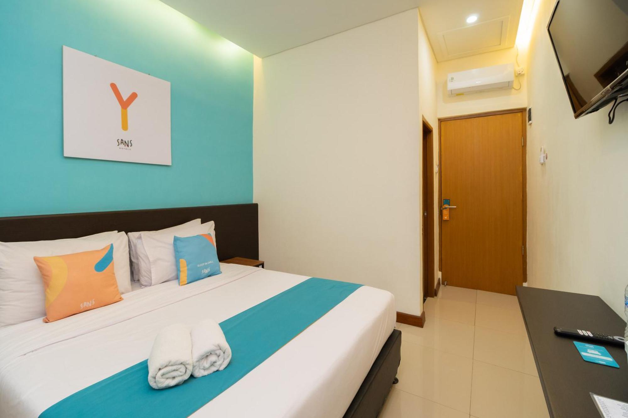Sans Hotel Suryakencana Bogor Exterior photo
